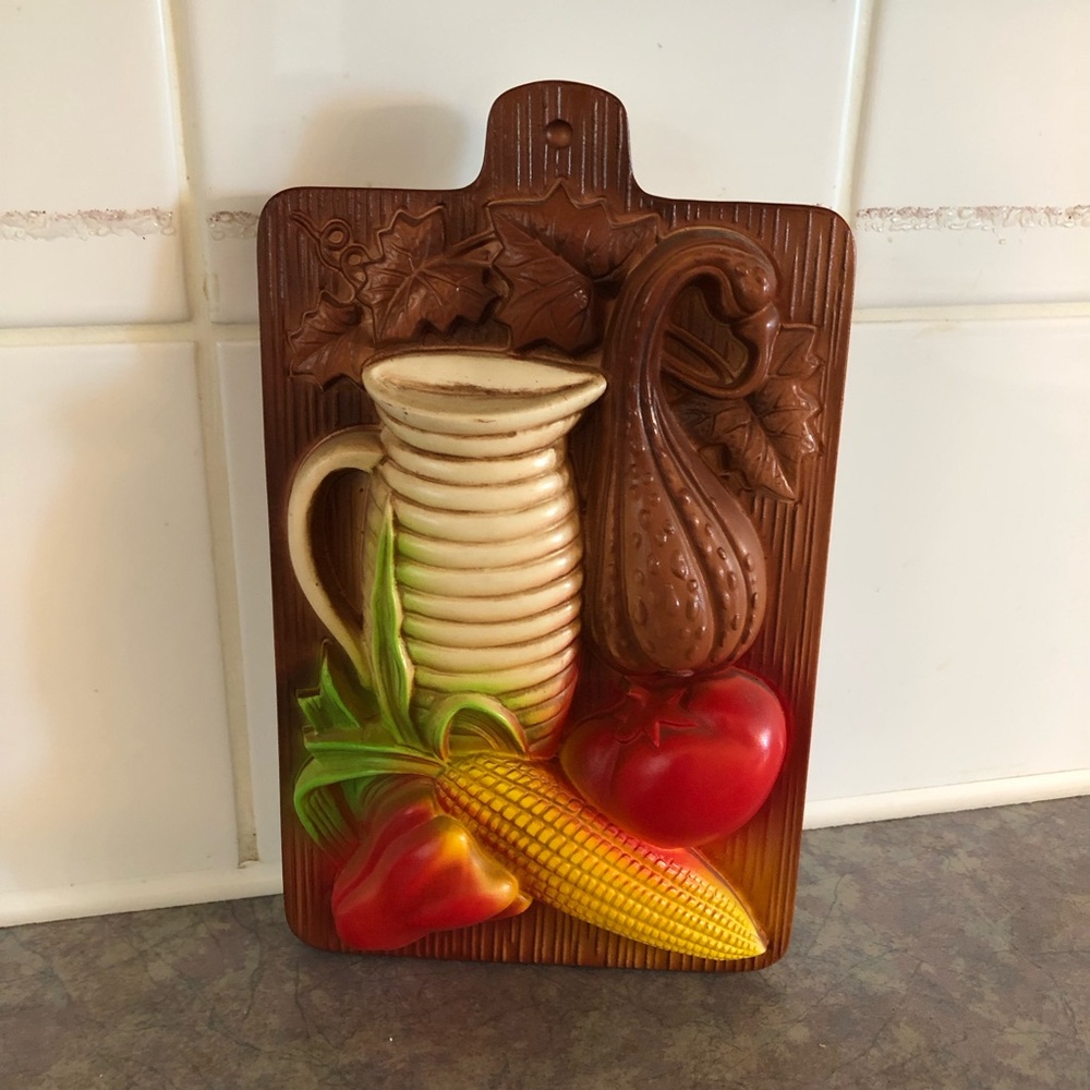 70's Miller Studios Kitchen Chalkware - 70's Kitchen - 3D Wall Plaque - Veggies - Picture 2 of 12